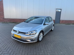 Volkswagen Golf - 1.6 TDI Comfortline Facelift 7.5 Navigatie Clima Grijs 2017
