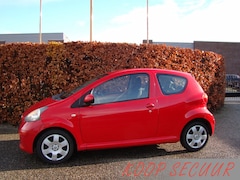 Toyota Aygo - 1.0-12V +