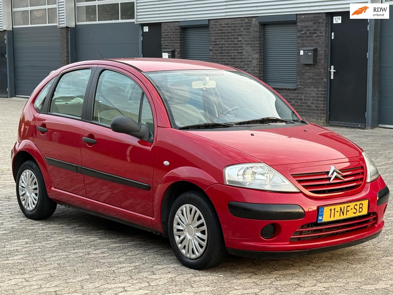 Citroën C3 - 1.1i TREKHAAK NIEUW APK RIJDT SCHAKELT GOED - AutoWereld.nl