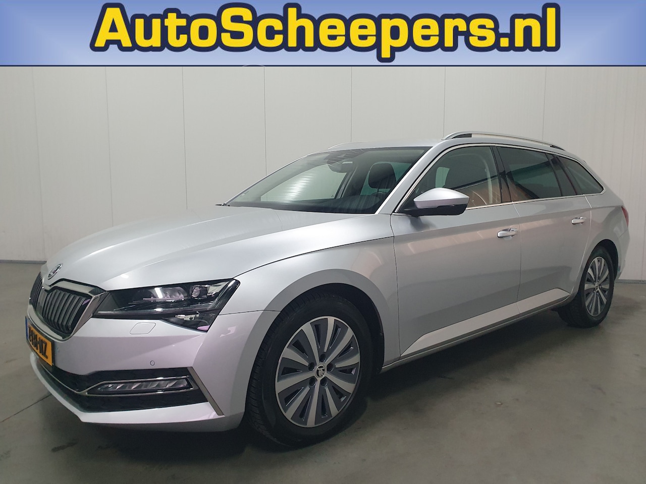 Skoda Superb Combi - 1.4 TSI iV Business Edition Plus NAVI/CAMERA/LED/STOELVERW - AutoWereld.nl