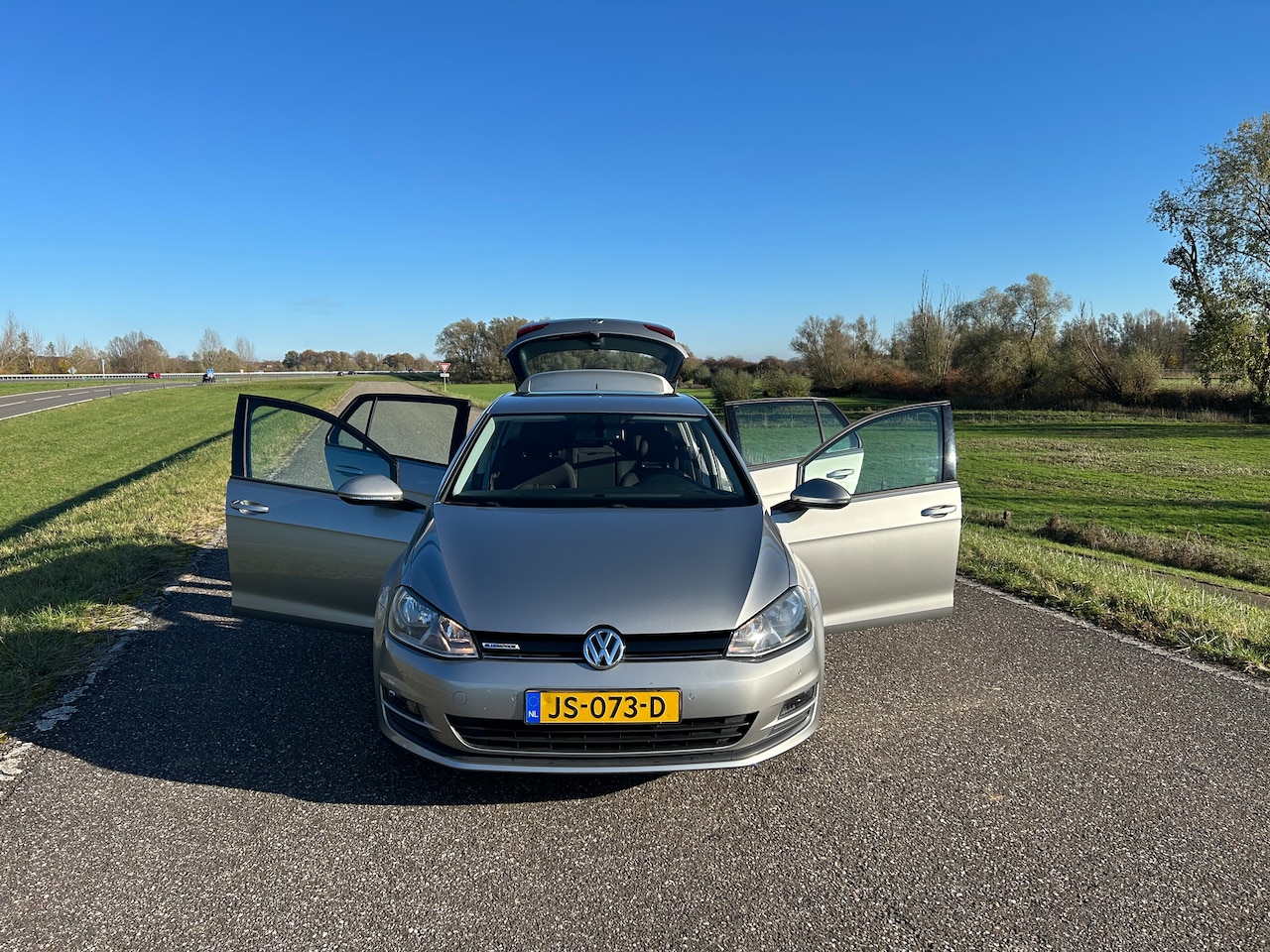Volkswagen Golf - 1.0 TSI Connected Series - AutoWereld.nl
