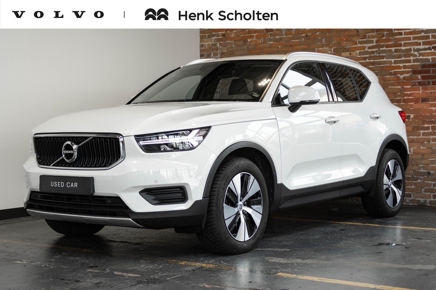 Volvo XC40 - T4 Momentum Pro | 1ste Eigenaar | Dealeronderhouden | Semi Electrische Wegklapbare Trekhaa - AutoWereld.nl