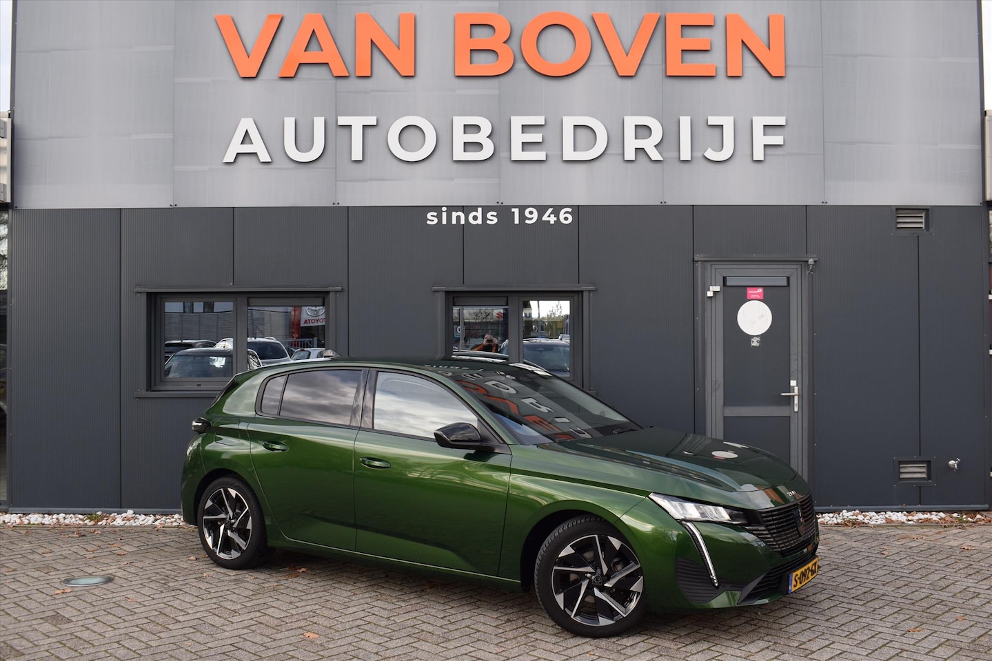 Peugeot 308 - 1.2 Puretech 130pk EAT8 Allure Pack Business - AutoWereld.nl