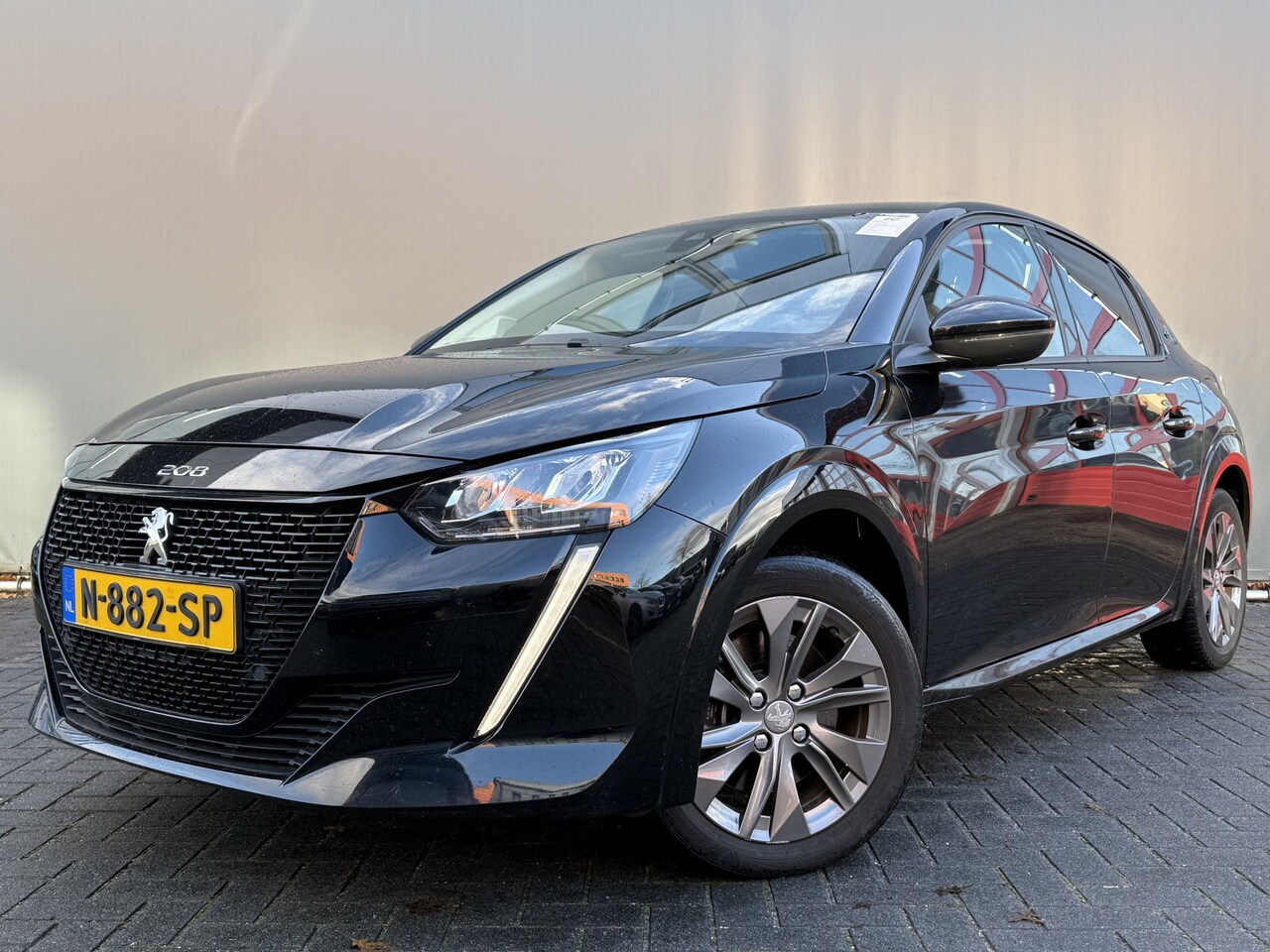 Peugeot e-208 - BWJ 2021 EV Allure 136 PK 50 kWh FULL LED | CARPLAY + ANDROID | CLIMA | CRUISE | LANE ASSI - AutoWereld.nl