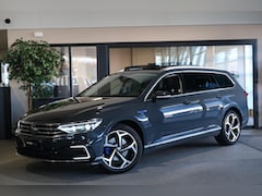 Volkswagen Passat Variant - 1.4 TSI PHEV GTE 218pk Pano Leder Cam Trekhaak