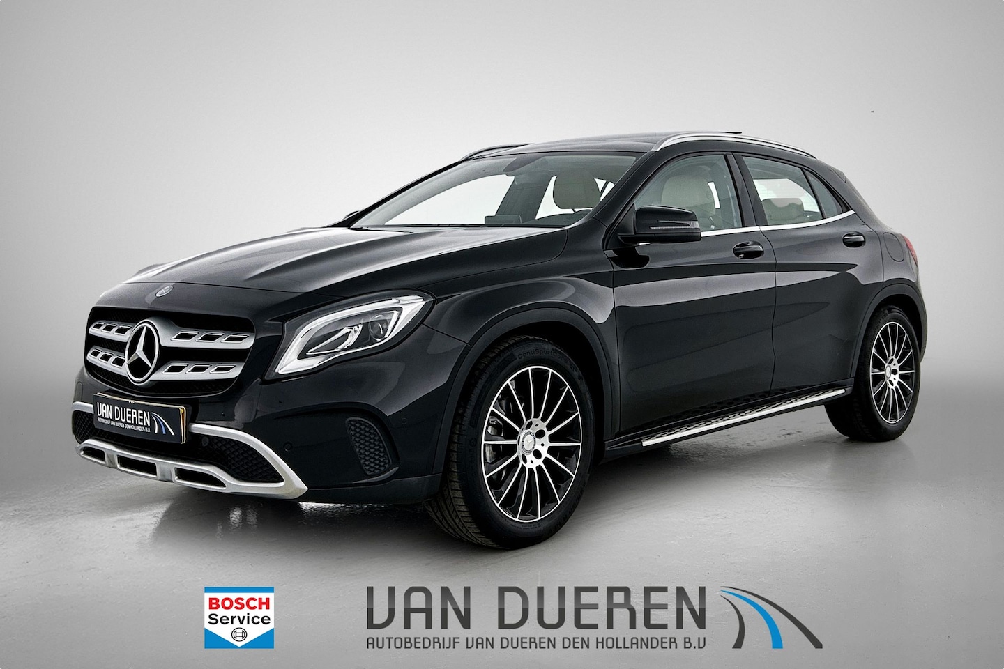 Mercedes-Benz GLA-Klasse - 180 Premium Plus Pano, Navi, 18 inch - AutoWereld.nl