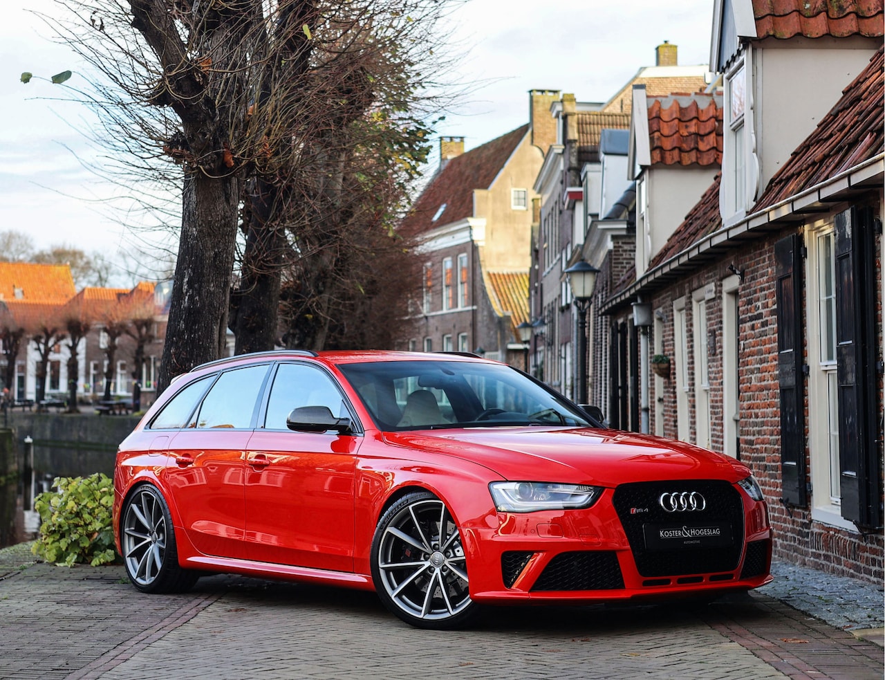 Audi RS4 - Avant 4.2 FSI Quattro | Schaalstoel - Exclusive - Collectable - AutoWereld.nl