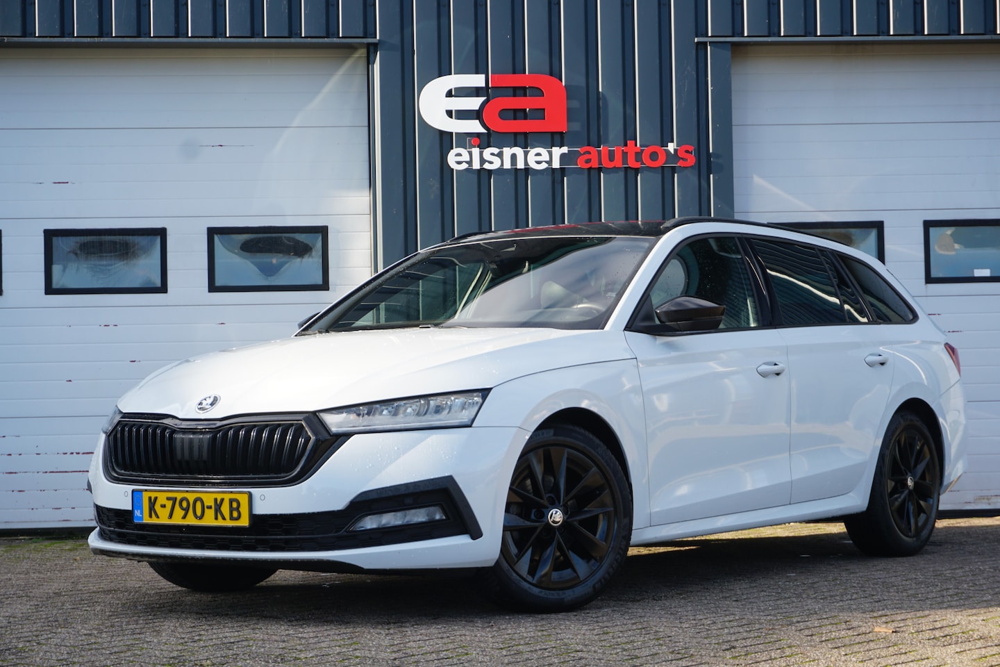 Skoda Octavia Combi - 1.0 e-TSI Sport Automaat | METALLIC WIT | ACC | STUURVERW. | - AutoWereld.nl