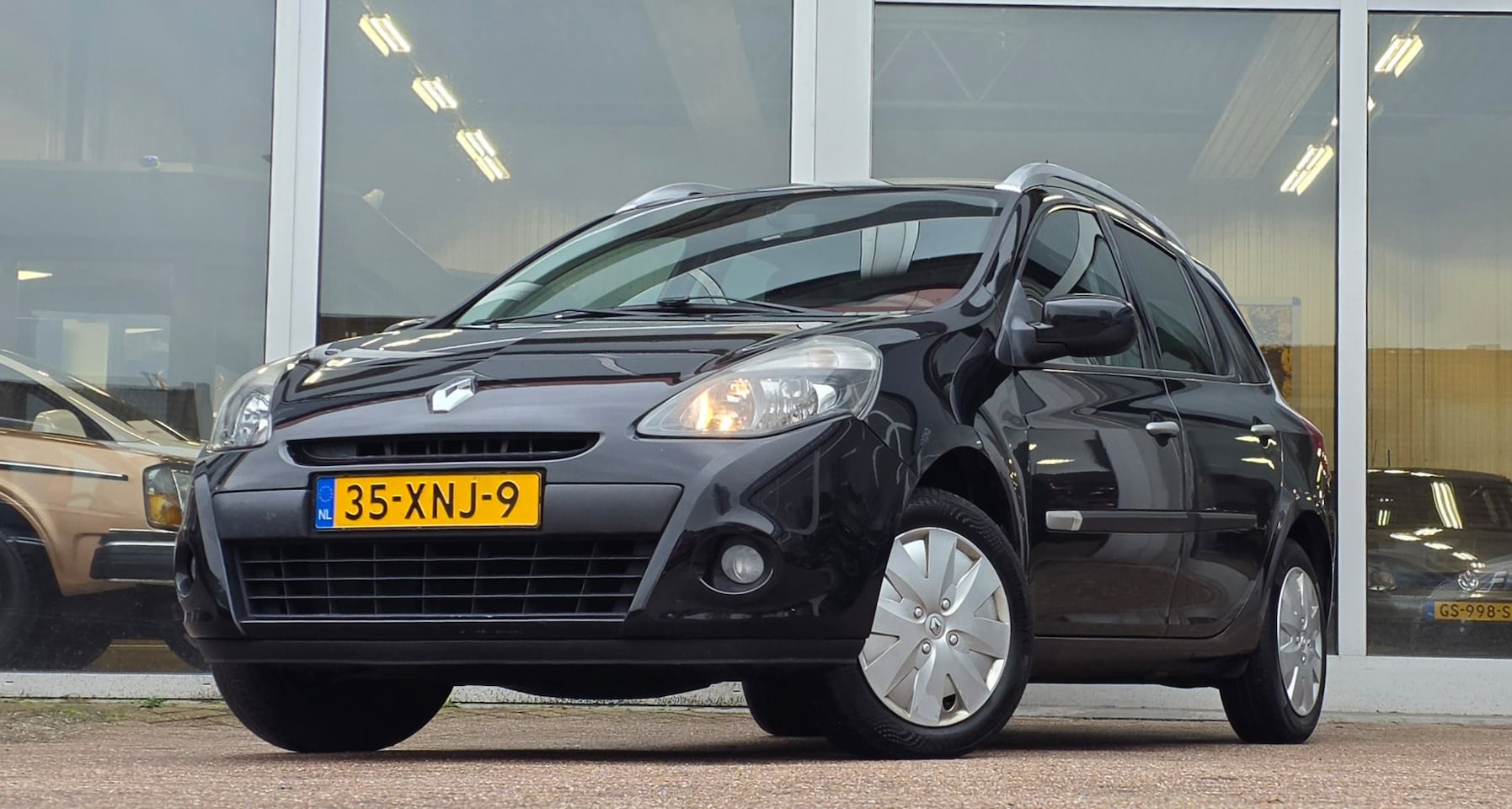 Renault Clio Estate - 1.2i 16V Authentique Trekhaak Airco CruiseControl APK 13-12-2026 - AutoWereld.nl