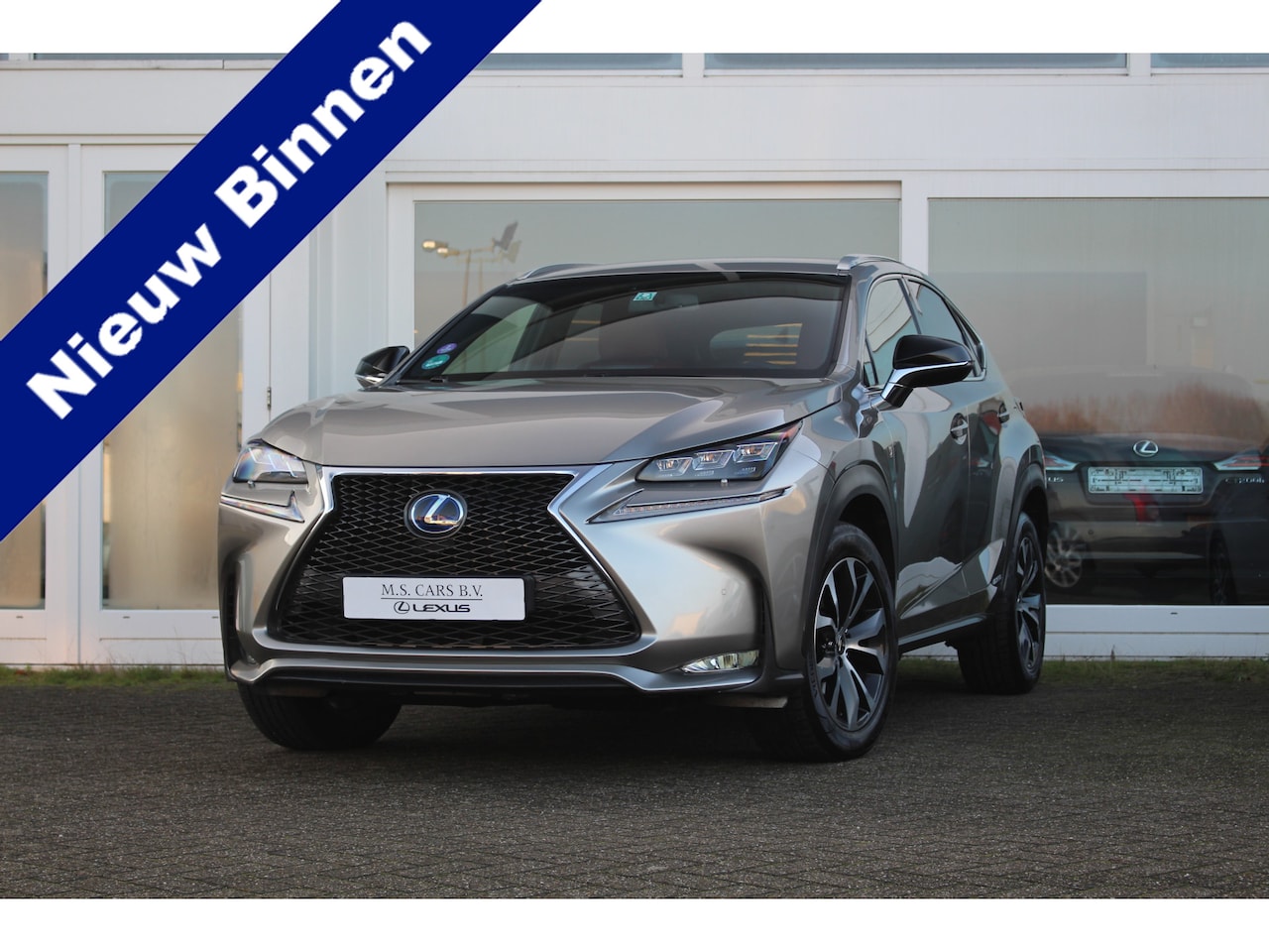 Lexus NX - 300h Hybride AWD F-Sport Line I Dealeronderhouden I Trekhaak! - AutoWereld.nl