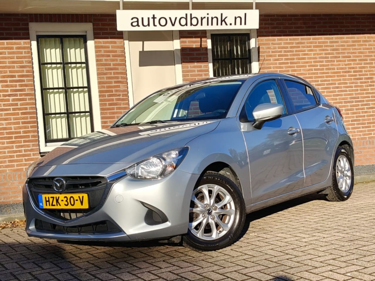 Mazda 2 - 1.5 Skyactiv-G TS+ 1.5 Skyactiv-G TS+, LED / STOELVERWARMING / PDC - AutoWereld.nl