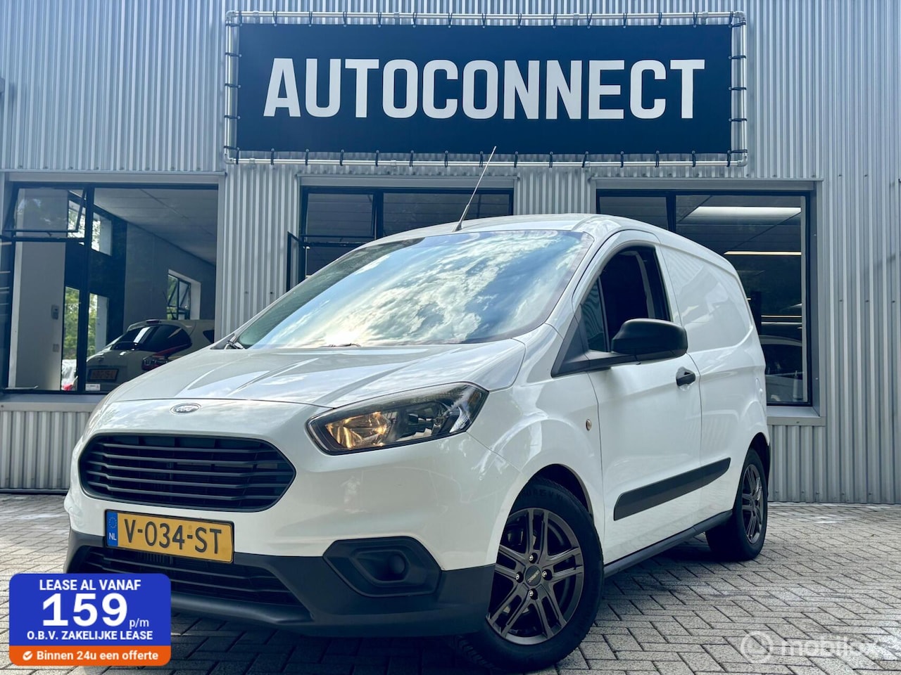 Ford Transit Courier - 1.0. LEDER, AIRCO, LM VELGEN, PDC. - AutoWereld.nl