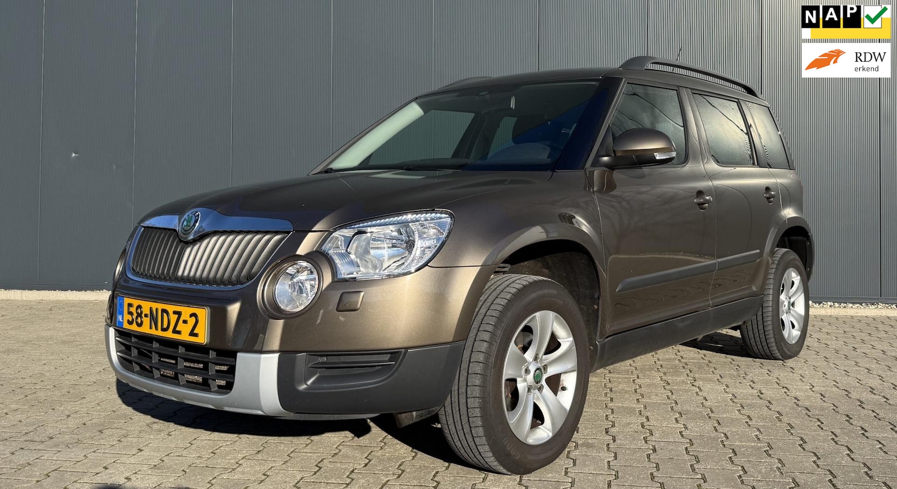 Skoda Yeti - 1.2 TSI Ambition Airco Cruise Trekhaak Automaat NAP - AutoWereld.nl