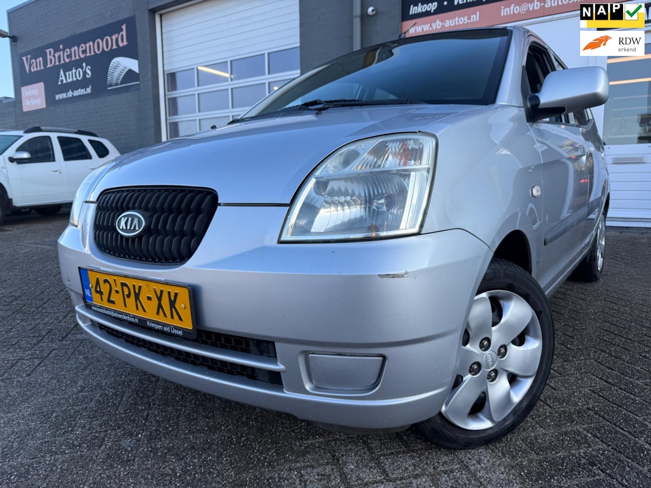 Kia Picanto - 1.1 LXE 5 drs in automaat en elec. ramen en stuurbekrachtiging - AutoWereld.nl