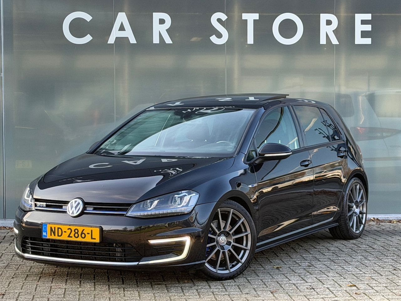 Volkswagen Golf - 1.4 TSI GTE PANORAMA NL AUTO - AutoWereld.nl