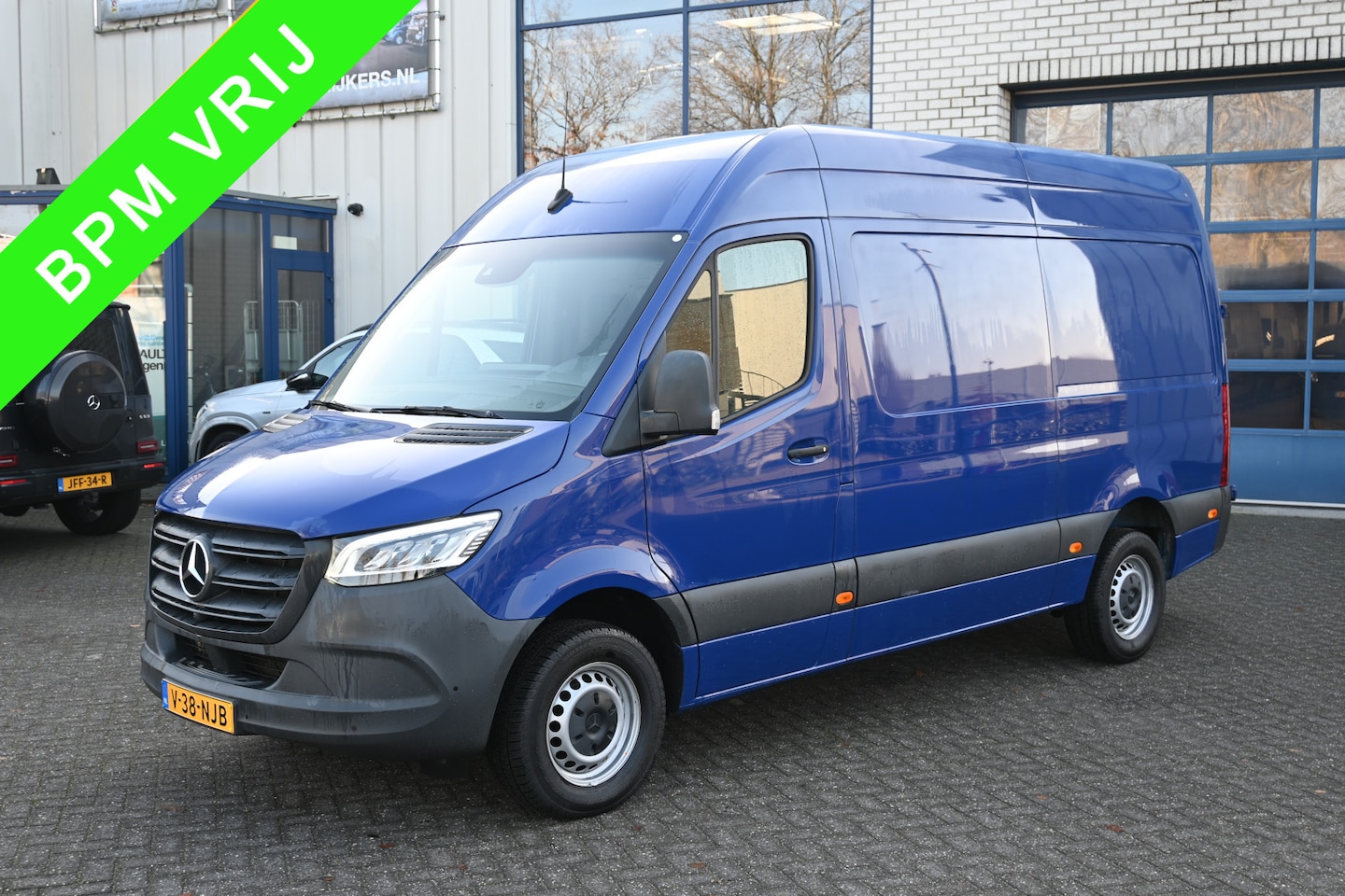 Mercedes-Benz Sprinter - 315 CDI L2H2 RWD LED, Distronic, 360 Camera, Navigatie - AutoWereld.nl