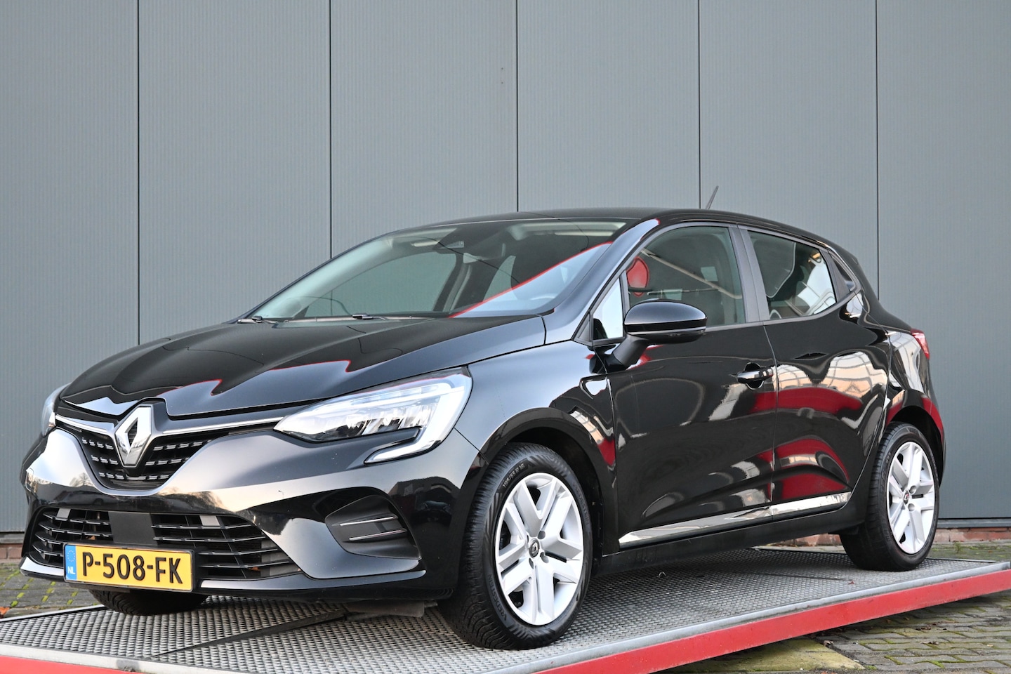 Renault Clio - 1.0 TCe Zen trekhaak stoelverwarming - AutoWereld.nl