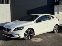 Volvo V40 - T2 R-Design Summum | 2016 | 122 pk | Half leder/Alcantara | Dealer onderhouden | Wit
