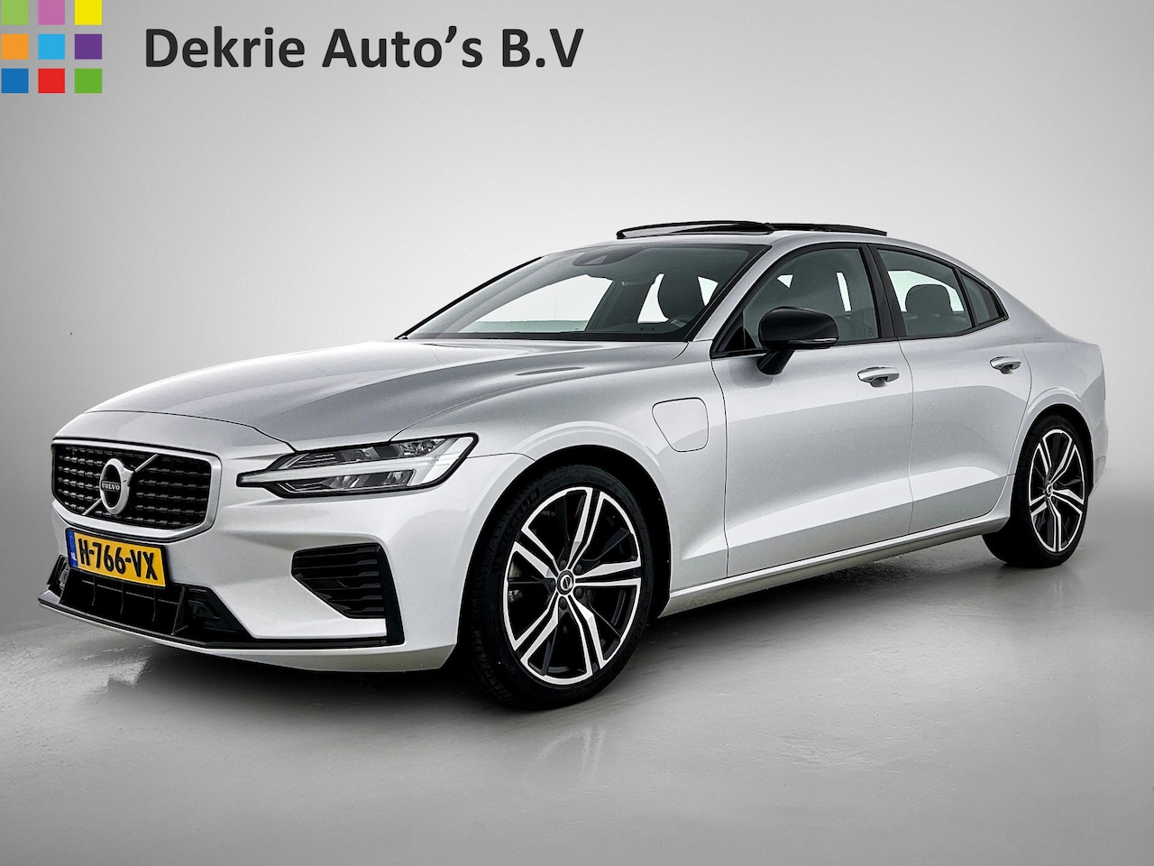 Volvo S60 - 2.0 T6 AWD Hybride R-Design 340PK / Navi / Cruise-adap / Harman Kardon / Lederen Int / Pan - AutoWereld.nl