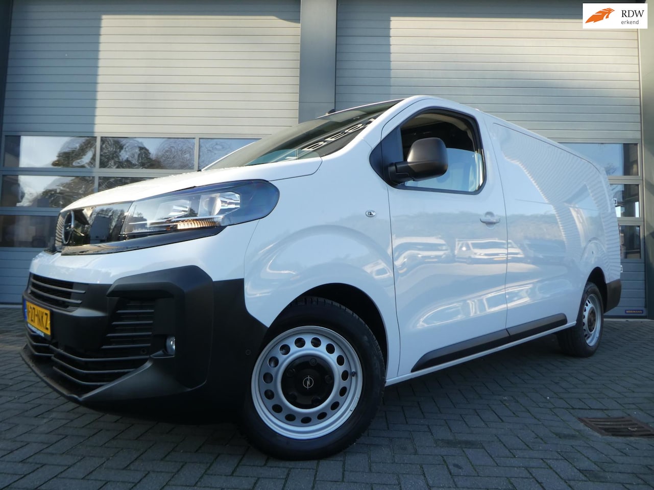 Opel Vivaro - 2.0, 180pk, Automaat, L3, Navigatie, PCD, 3-Zits. - AutoWereld.nl