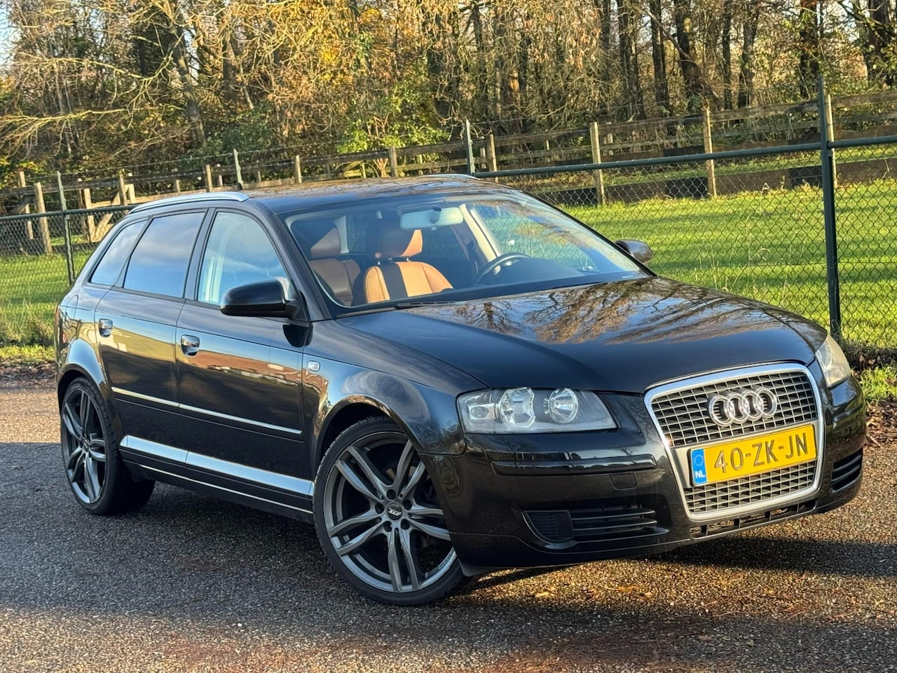 Audi A3 Sportback - 1.4 TFSI Attraction Business /Navi/Leer/Airco/Trekhaak/ - AutoWereld.nl