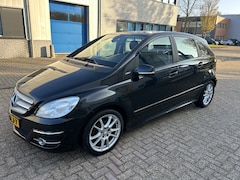 Mercedes-Benz B-klasse - 160 BlueE. Bns Cl. STOELVW PDC AIRCO BLUETH NAP