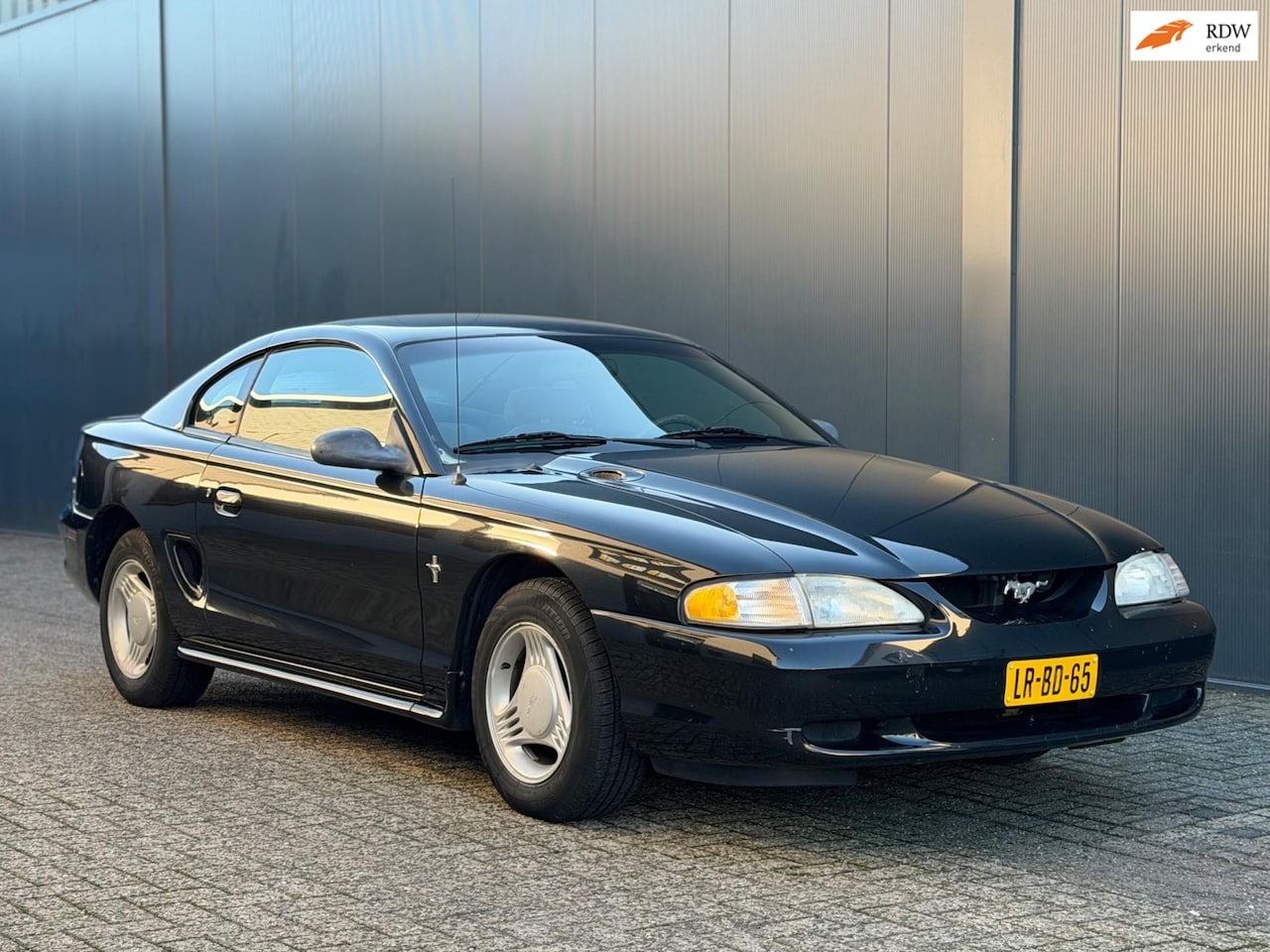 Ford Mustang - USA 3.8 Coupé|2 jaar APK|Automaat - AutoWereld.nl