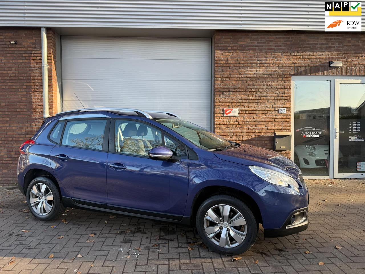 Peugeot 2008 - 1.2 VTi Blue Lease|NAVI|AIRCO|NIEUWE APK - AutoWereld.nl