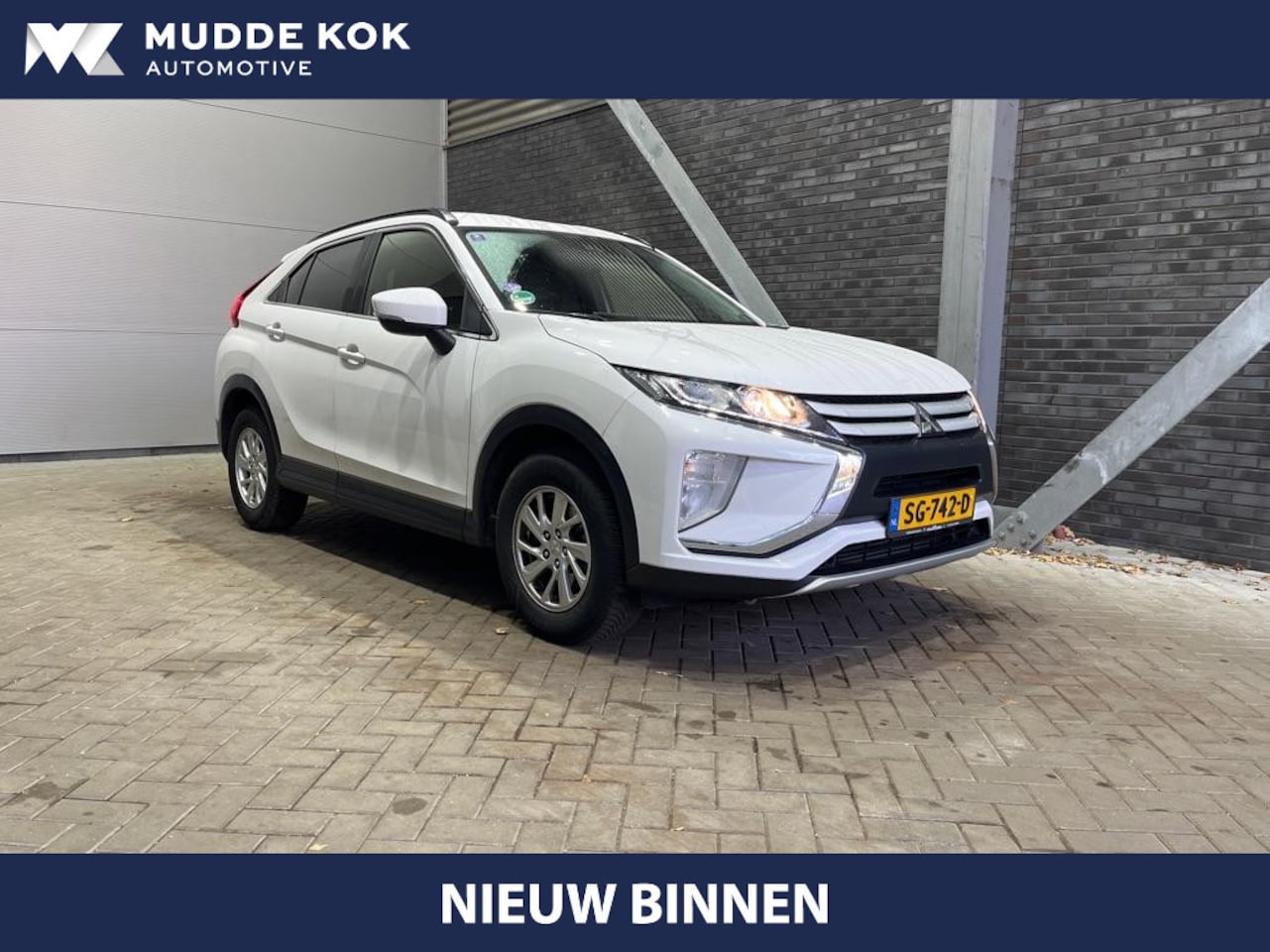 Mitsubishi Eclipse Cross - 1.5 DI-T Pure | Automaat | Trekhaak | Camera | Cruise Control | Getint Glas - AutoWereld.nl