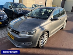 Volkswagen Polo - 1.2 TSI Comfortline AUTOMAAT 2011 NAP + Boekjes Origineel Nederlandse auto met een Airco,