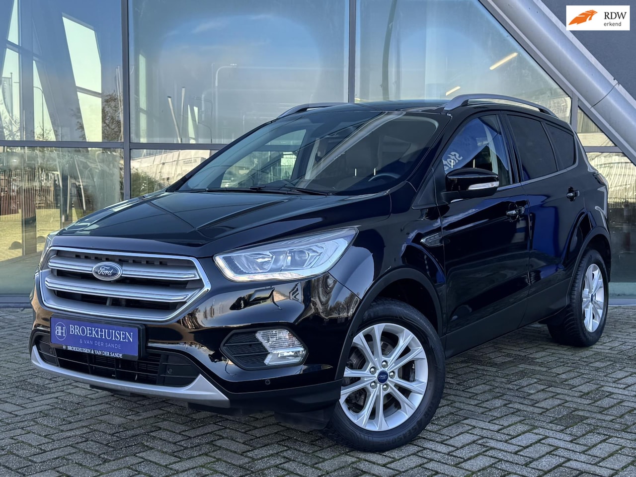Ford Kuga - 1.5 EcoBoost Titanium 150pk Trekhaak / Cruise Control / Winterpack - AutoWereld.nl