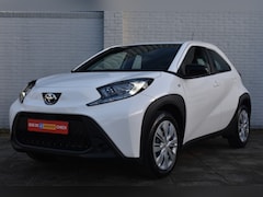 Toyota Aygo X - 1.0 VVT-i MT Play Handgeschakeld 72pk | Achteruitrijcamera | Apple Carplay & Android Auto