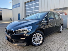 BMW 2-serie Active Tourer - 218i Executive Automaat / Clima / Cruise / Navi / PDC V&A / Trekhaak