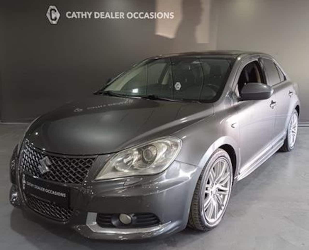 Suzuki Kizashi - 2.4 Sport 4x4 Automaat Leder Clima Cruise - AutoWereld.nl
