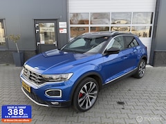 Volkswagen T-Roc - 2.0 TSI 4Motion Sport / Pano / ACC / DCC