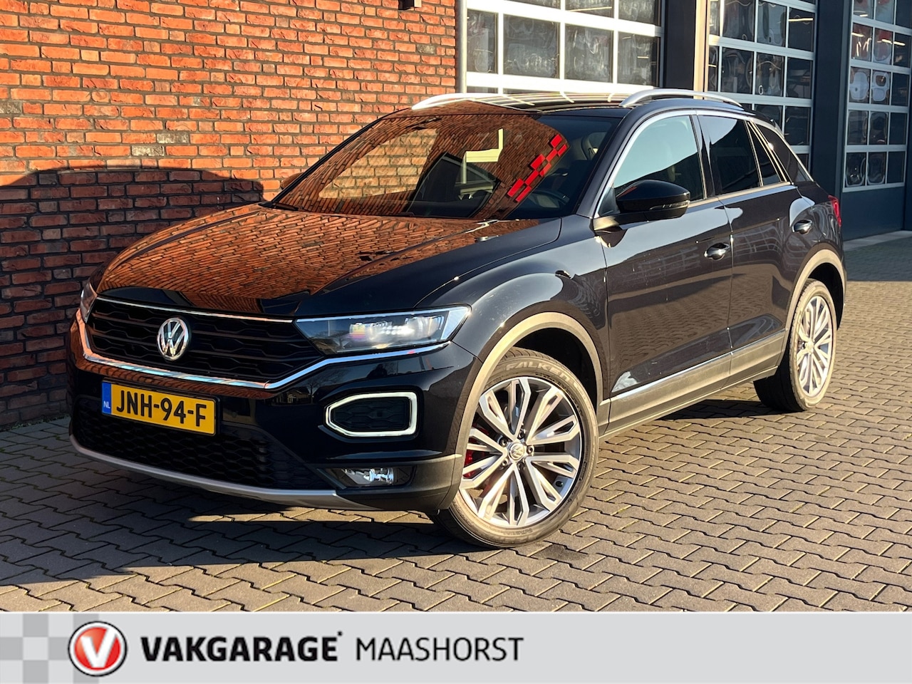 Volkswagen T-Roc - 2.0 TSI 4Motion Sport Automaat Adapt.Cruise/PDC/LED/Clima/Airco/Bluetooth - AutoWereld.nl