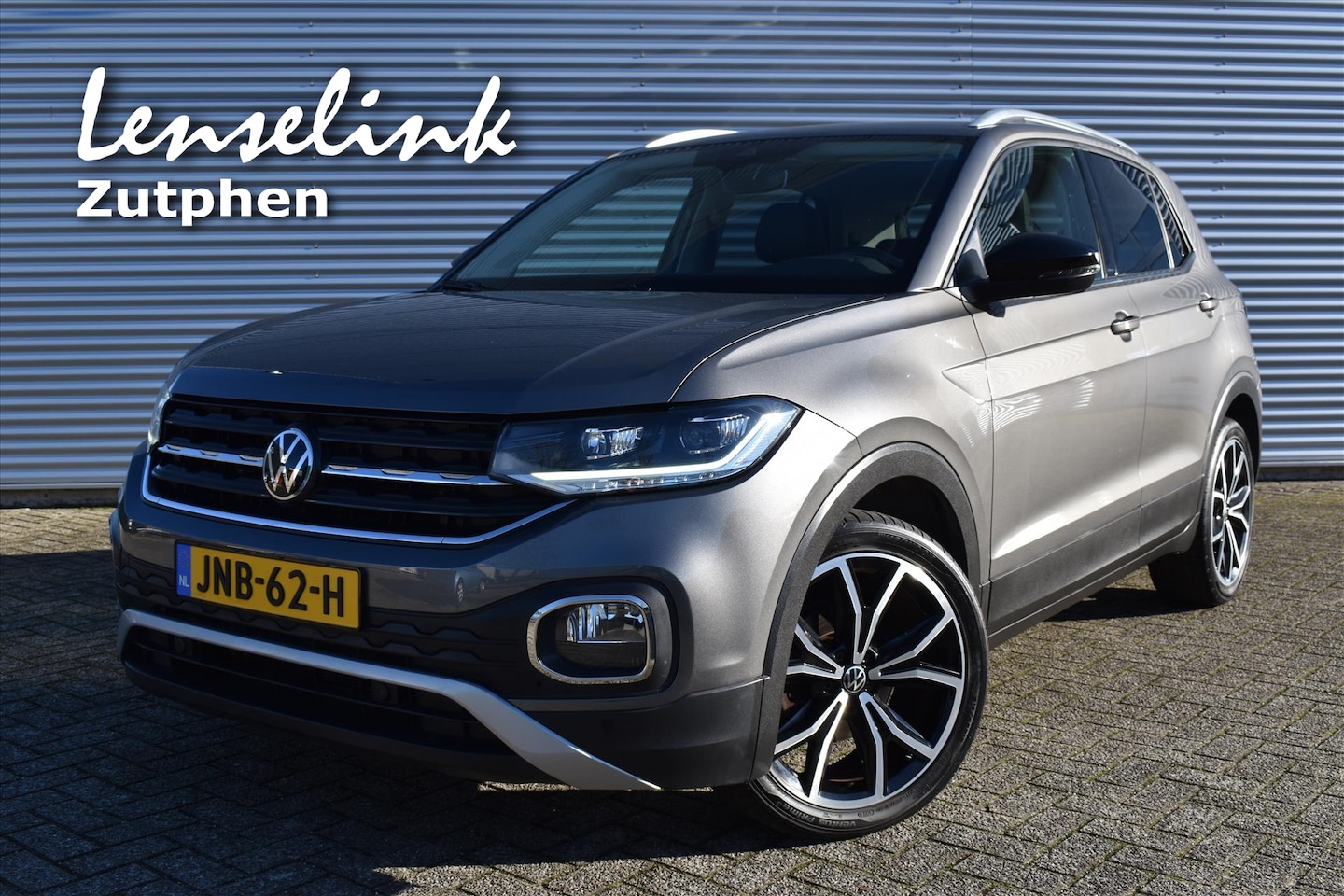 Volkswagen T-Cross - 1.5 TSI 150pk STYLE DSG | Digitaal display | Draadloos Apple Carplay | LED verlichting | R - AutoWereld.nl