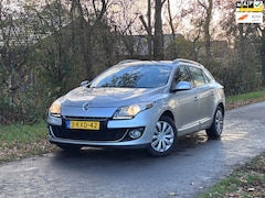 Renault Mégane Estate - 1.2 TCe Collection | Navi + Cruise Nu € 3.950,
