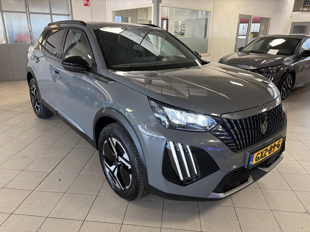 Peugeot 2008 - 1.2 Hybrid 145pk e-DCS6 Allure - AutoWereld.nl