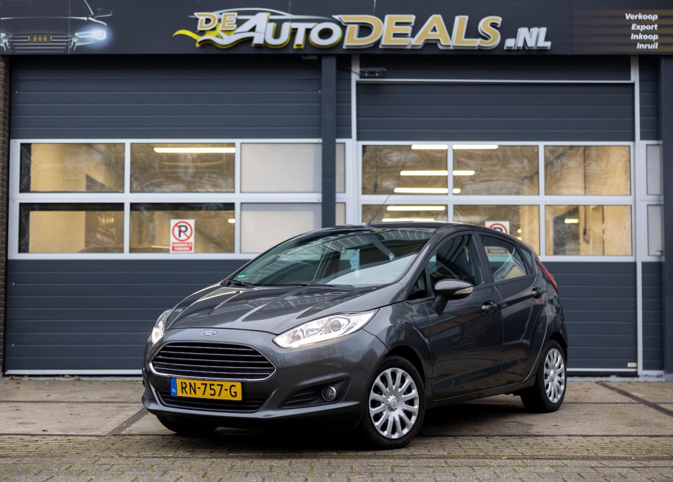 Ford Fiesta - 1.0 White Edition AIRCO - AutoWereld.nl