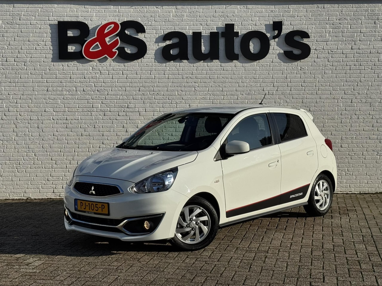 Mitsubishi Space Star - 1.0 Intense Airco Elektrisch bedienbare spiegels en ramen voor/achter radio/CD 1e eigenaar - AutoWereld.nl