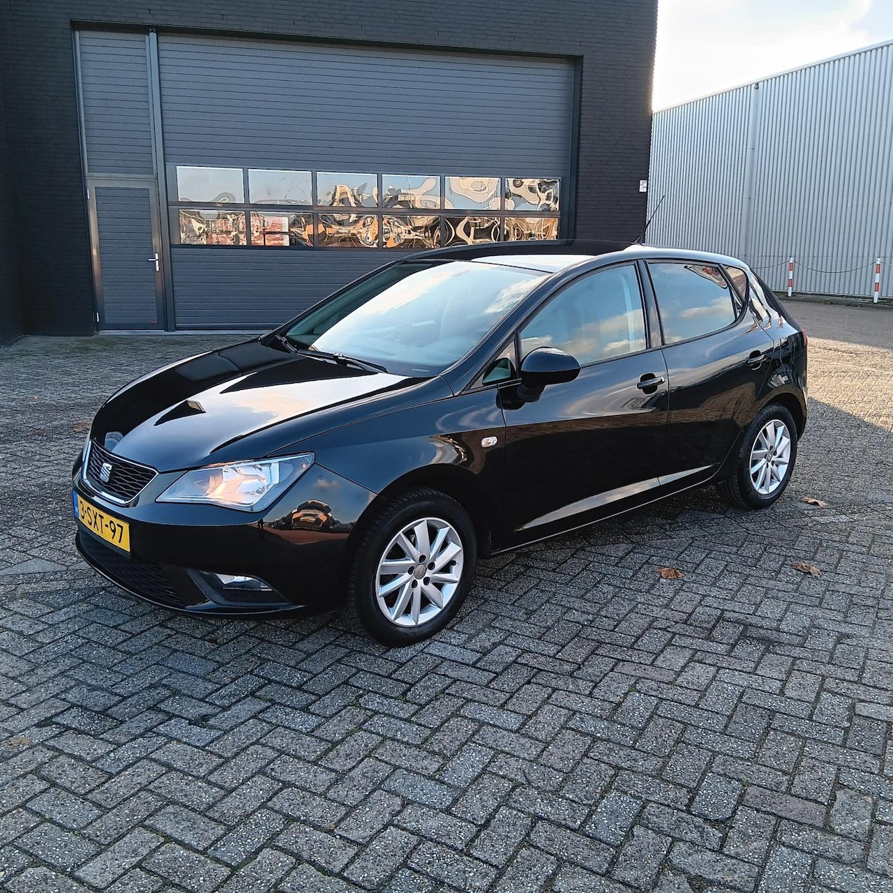 SEAT Ibiza - 1.2 TSI Style 1.2 TSI Style - AutoWereld.nl