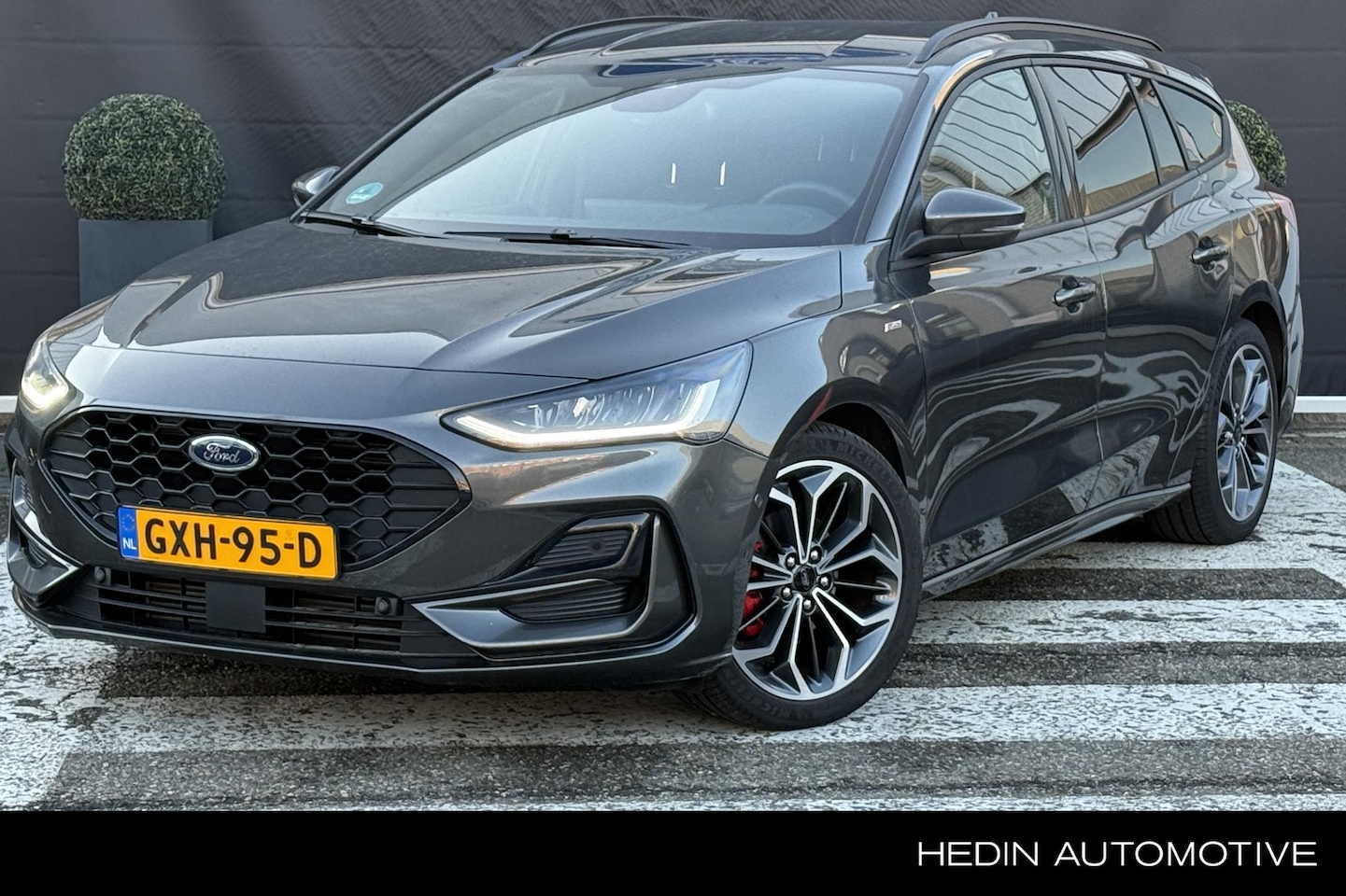Ford Focus Wagon - 1.0 EcoBoost Hybrid ST Line X DRIVER PACK | WINTER PACK | AGR | 18 inch - AutoWereld.nl