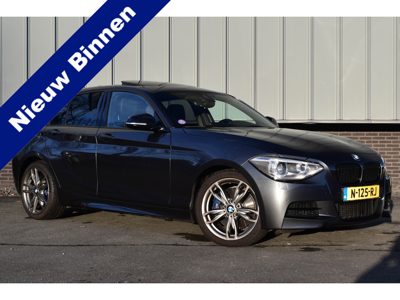 BMW 1-serie - M135i xDrive High Executive | Harman/Kardon | Elekt. Stoelen | Leder - AutoWereld.nl