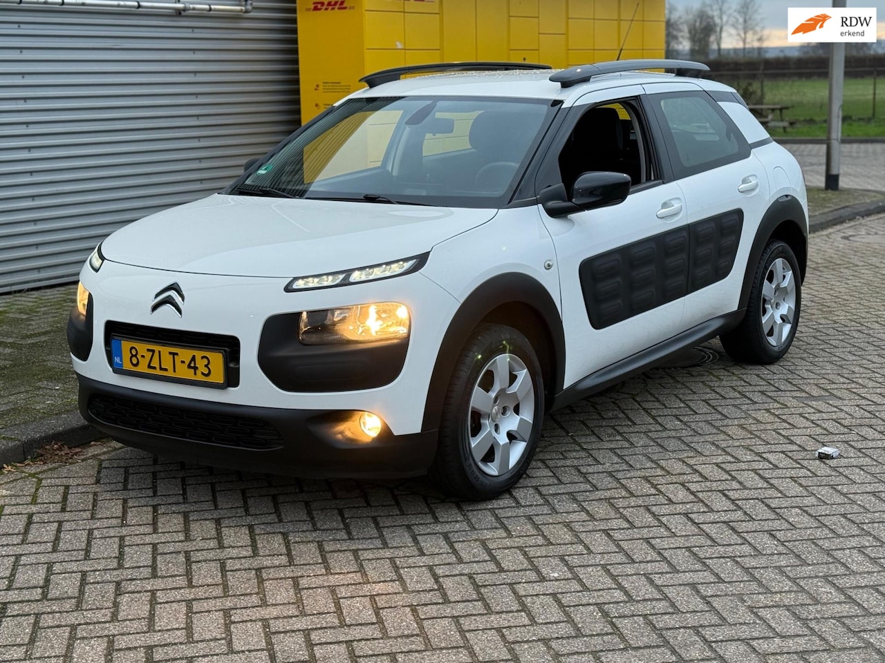 Citroën C4 Cactus - 1.2 VTi Business ECC Airco Navi Pdc Distributie vv - AutoWereld.nl