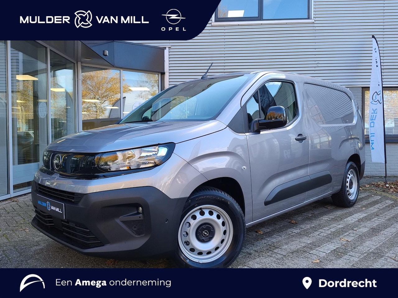 Opel Combo Electric - L2 50 kWh 136pk | 8 jaar garantie | Houten afwerking laadruimte | Multimedia | Apple Carpl - AutoWereld.nl