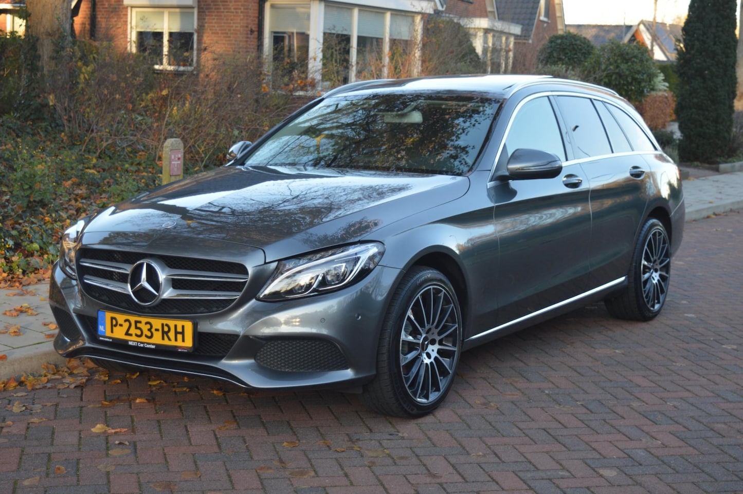 Mercedes-Benz C-klasse - 200 4MATIC Panoramadak/184pk/flippers/trekhaak - AutoWereld.nl