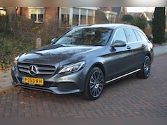 Mercedes-Benz C-klasse - 200 4MATIC Panoramadak/184pk/flippers/trekhaak