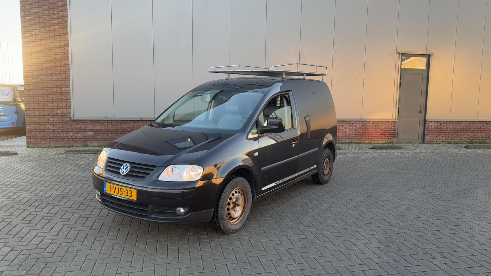 Volkswagen Caddy - 1.9 TDI 156.000 Airco Zwart 2010 - AutoWereld.nl