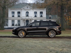 Porsche Cayenne - 4.0 Turbo S E-Hybrid | Pano-dak | Head-up | Luchtvering | Elektr. trekhaak etc